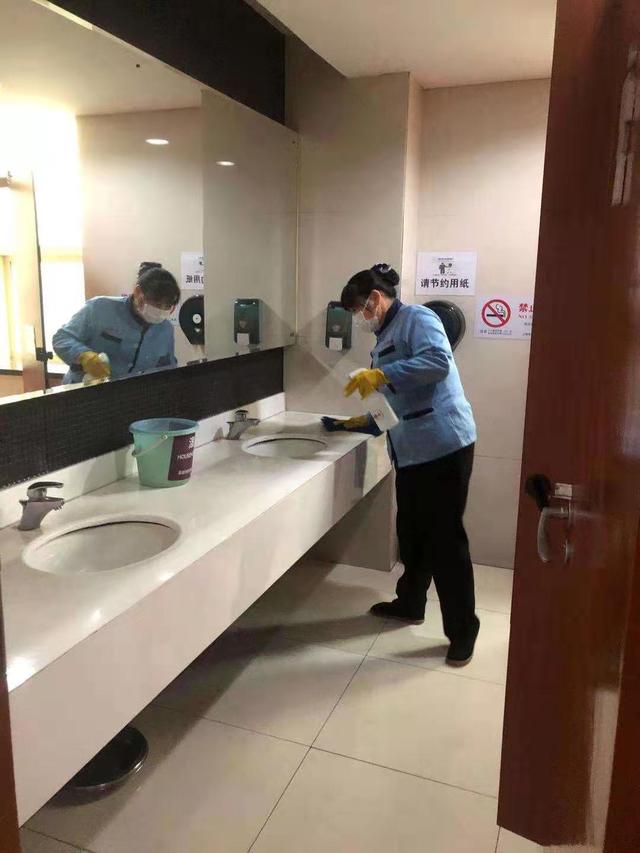 疫情中的無名英雄 致敬最美的環境守護者